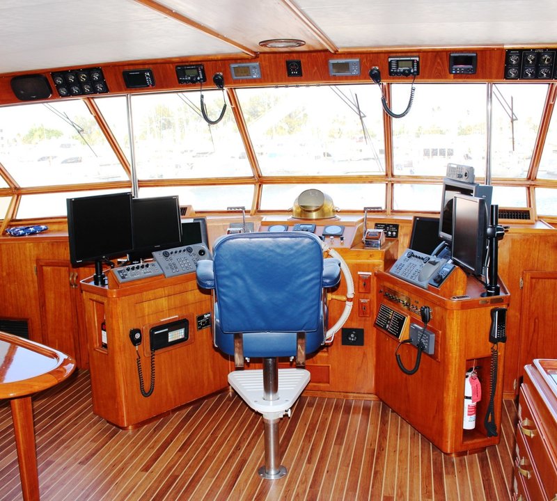 MS B HAVEN Yacht Charter Details, Knight & Carver | CHARTERWORLD Luxury ...